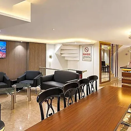 Rio Hotel